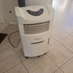 Swarm cooler