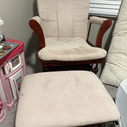 Rocking Chair With Ottoman 