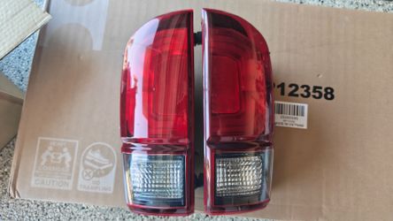 Tacoma tail lights