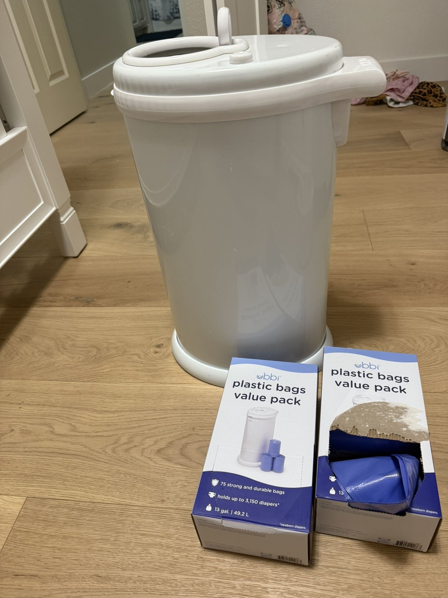 White Ubbi Diaper Pail & Diaper Pail Bags