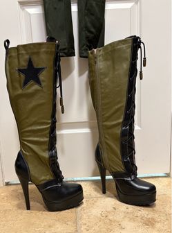Halloween costume high heel boots army green w/black star $50