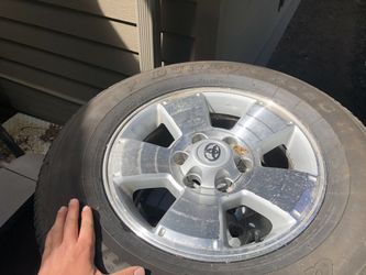 265/65r17 Toyota 6 lug wheels