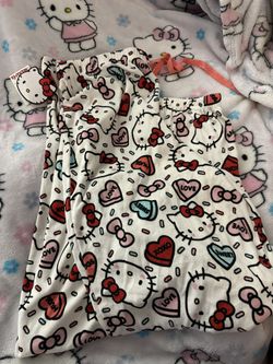 Hello Kitty White Valentine Pjs