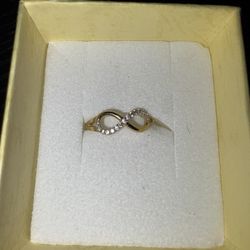 14k Gold Infinity Ring 