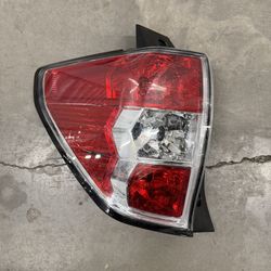 2009 - 2013 Subaru Forester Left Driver Lh Side Tail Light Y4716