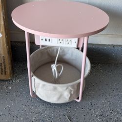 USB Charging Port Table 