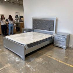 Amalia Silver Upholstered Panel Bedroom Set
Queen Bed, Dresser, Mirror and Nighstand