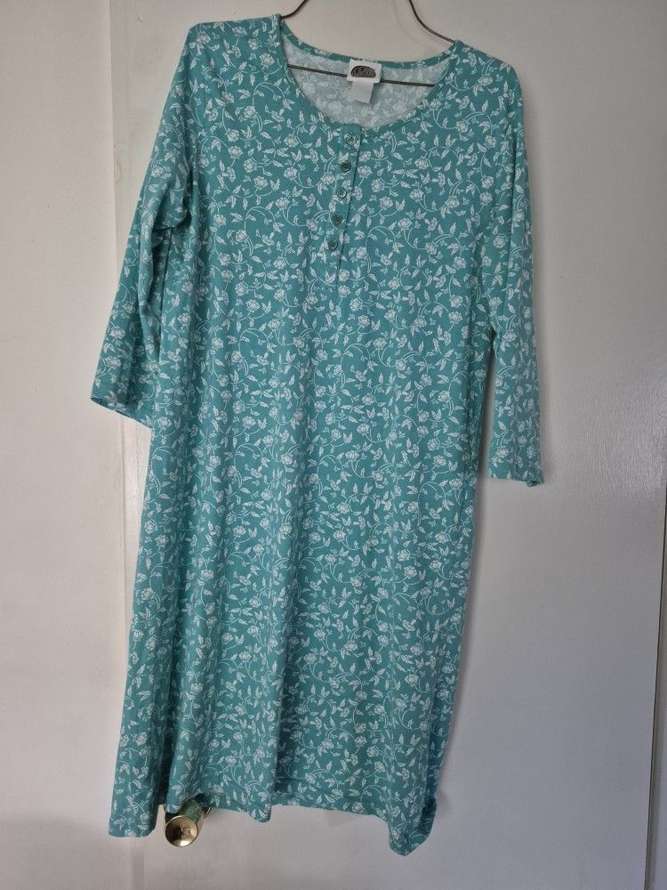 Green Floral Nightgown