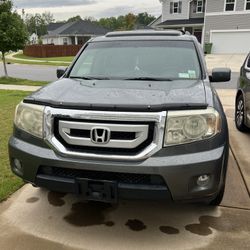 2009 Honda Pilot Touring – 120K Miles – Gray – Leather