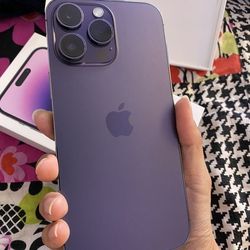 Apple IPhone 14 Pro Max 128gb  Unlocked, FREE Smartwach/ Headphones. Pay $1 Today Rest in payments. NO CREDIT NEEDED FINANCING