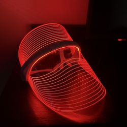 LED Light Therapy Face Mask
