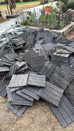 Interlocking Deck Tiles Lot – Dark Gray