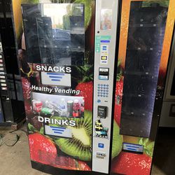 Combo Vending Machine With Credit Card Reader