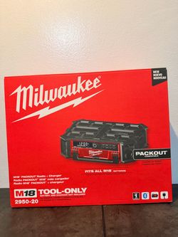 New Milwaukee M18 Packout Radio/Speaker