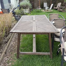 Free Outdoor Table