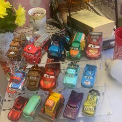 carssss son 15 con stand 