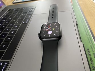 Apple Watch Series 6 44mm GPS + LTE