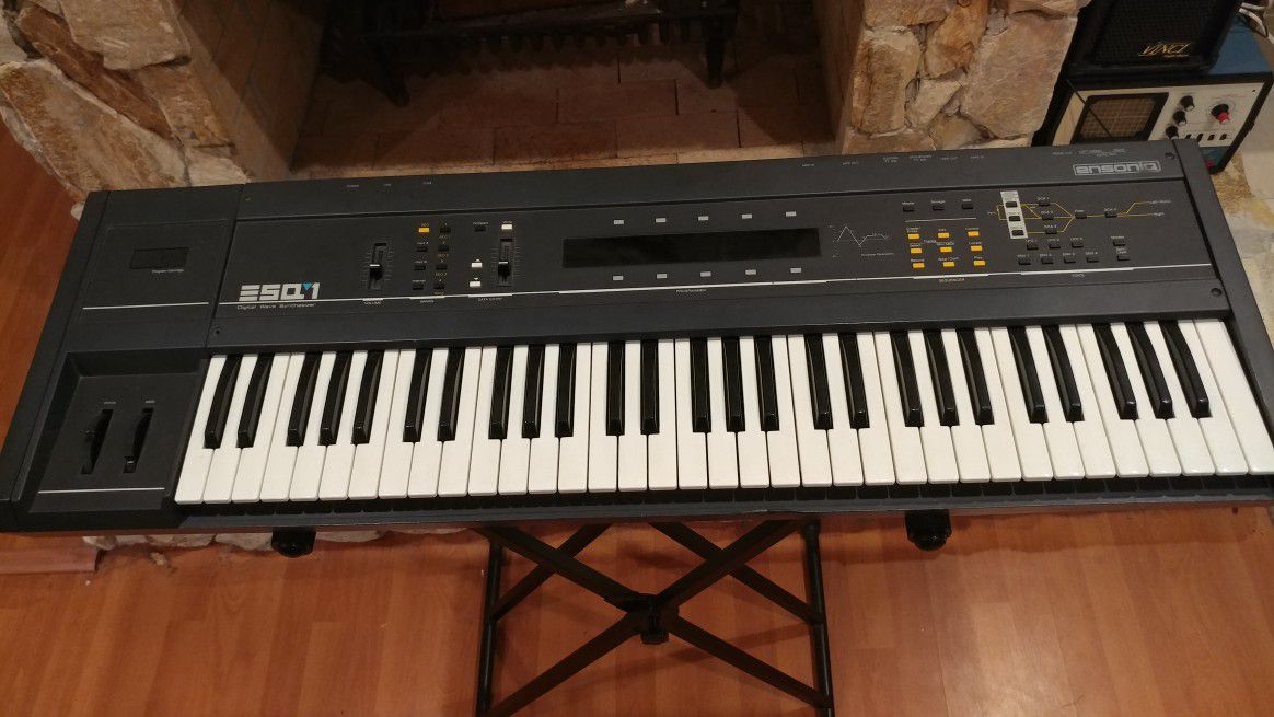 Ensoniq ESQ-1 Keyboard Synthesizer