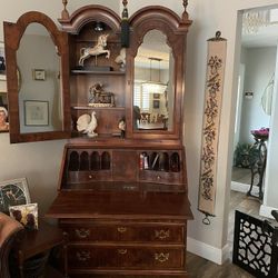 Henredon Aston Court Vintage Desk With Mirrored/lighted Hutch 