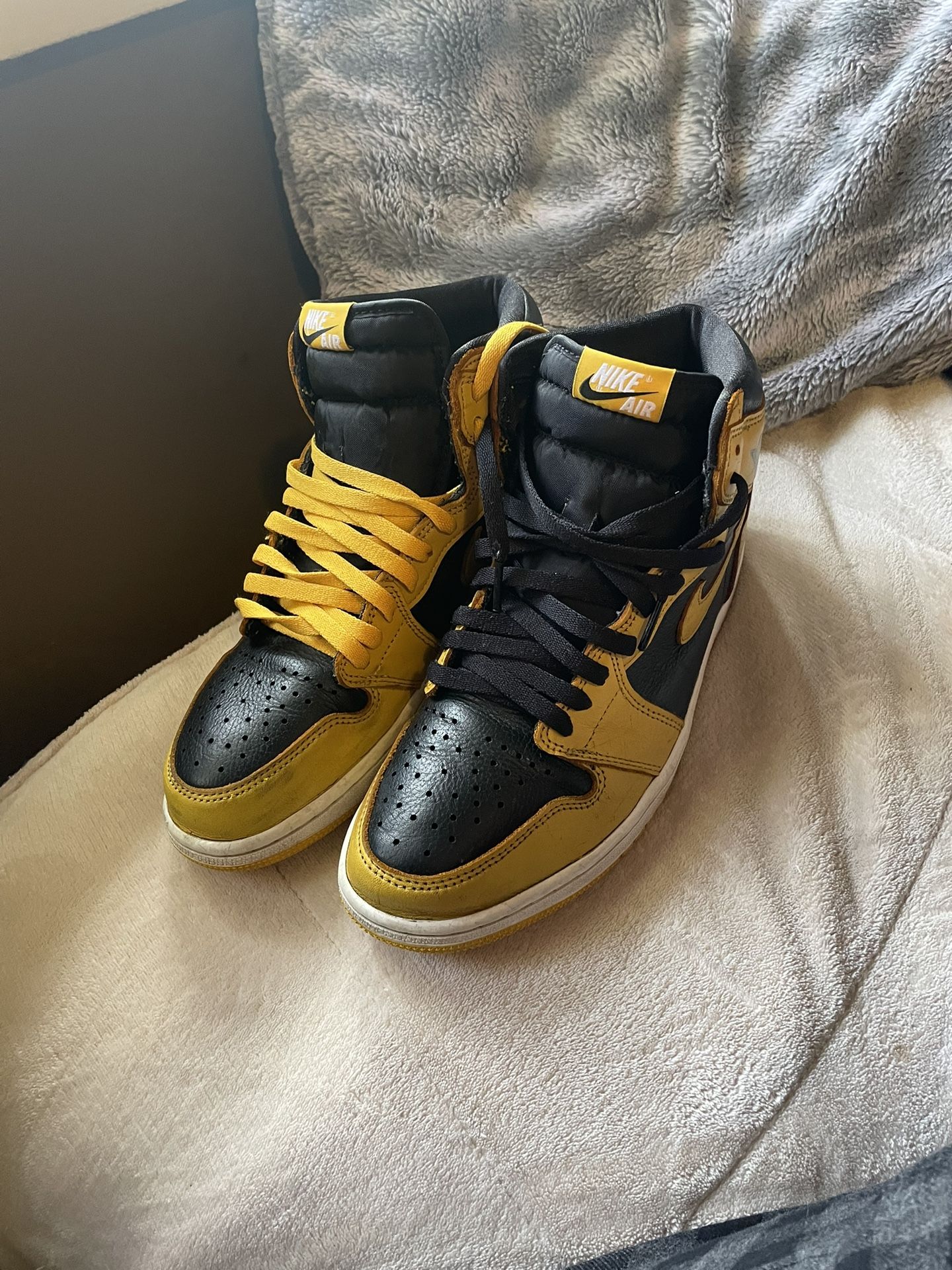 Air Jordan 1 Retro High OG 'Pollen