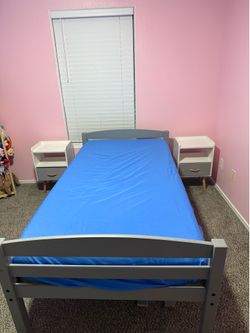 Twin bed 2 nightstands