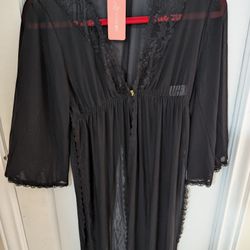 Size M Lace Nightgown Coat