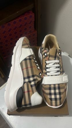 Burberry shoes