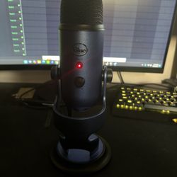 BLUE YETI USB MICROPHONE 