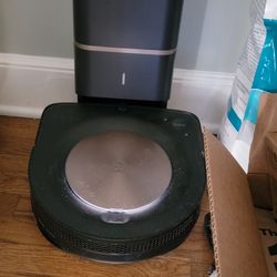Used iRobot Roomba s9+ (9550) Robot Vacuum
