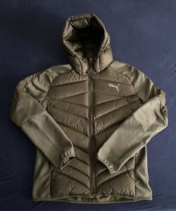 Men’s Puma Jacket size L (brand new)