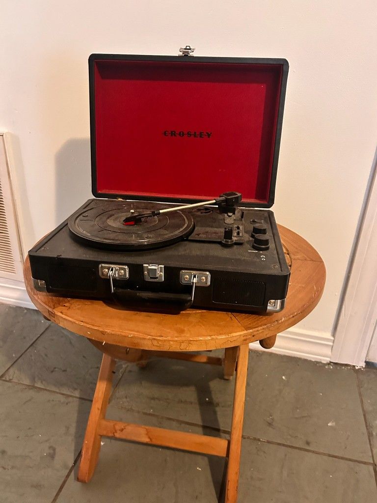 Crosley Record And Bluetooth Player.