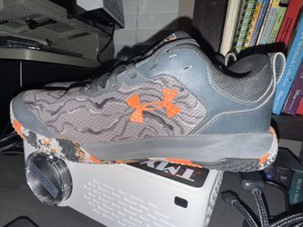 Under Armour Athletic Shoe 5Y