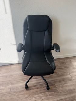 Desk chair like new