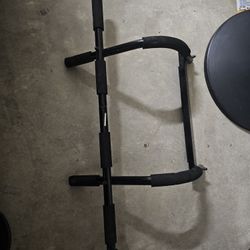 Pull Up Bar /Dip Bar