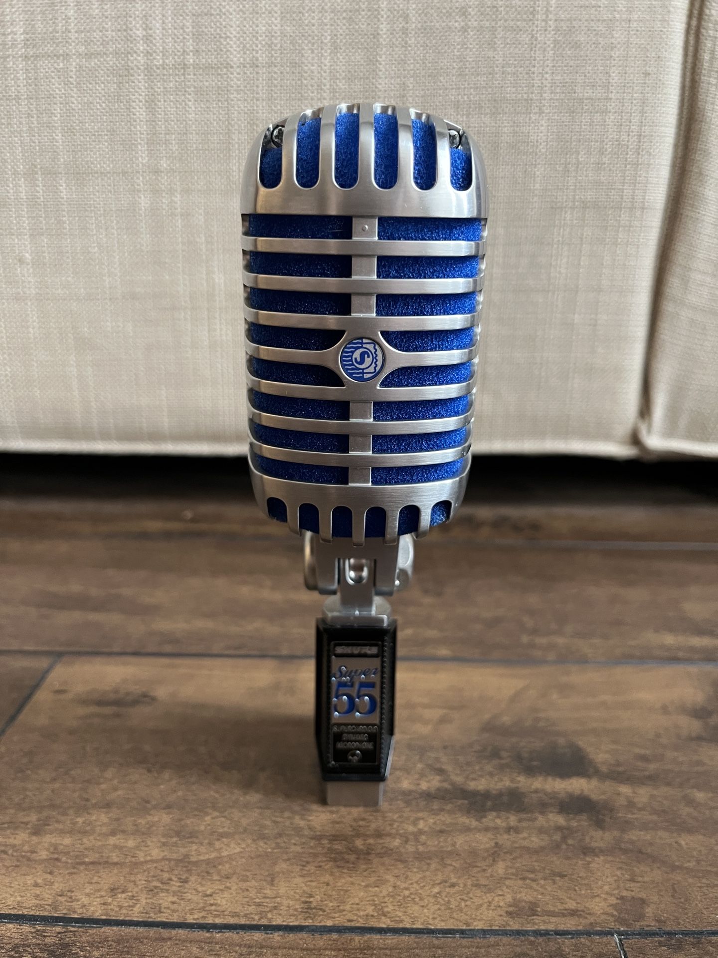 Shure Super 55 Deluxe Supercardioid Dynamic Vocal Microphone