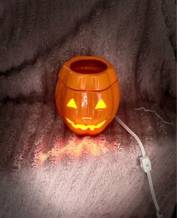 Pumpkin wax warmer