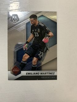 Emiliano Martinez 2021-22 Panini Mosaic Road To Fifa World Cup