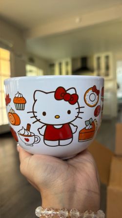 hello kitty ramen bowl
