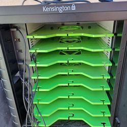 Kensington Charge And Sync Cabinet For Tablets