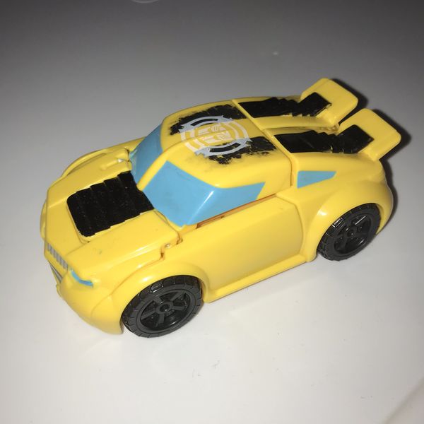 yellow car bumblebee