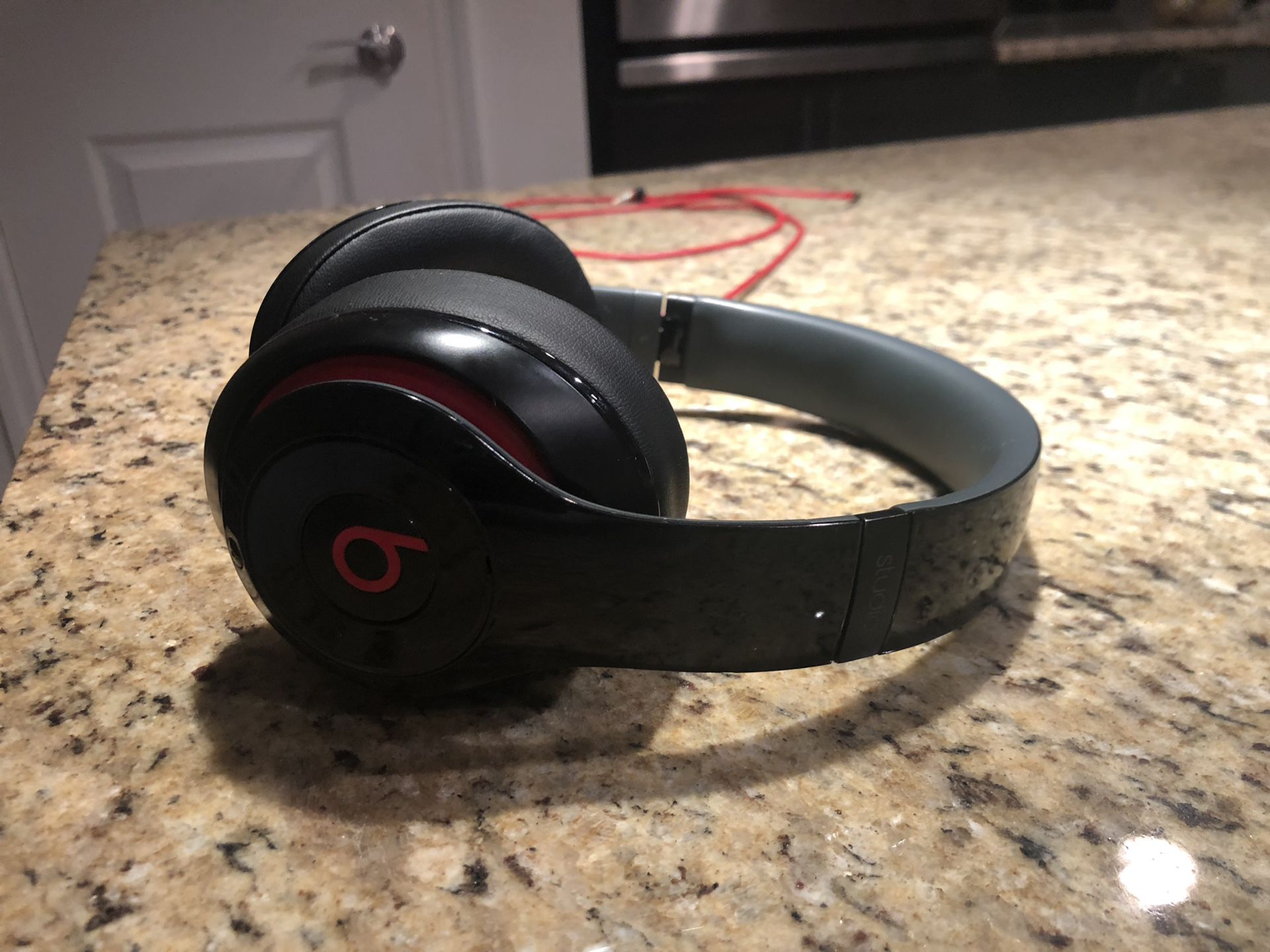 Beats by Dre Studio 2.0 wired