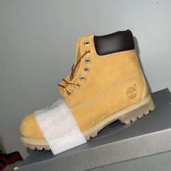 Mens wheat timbs size 10 $100 hmu ✅🔥