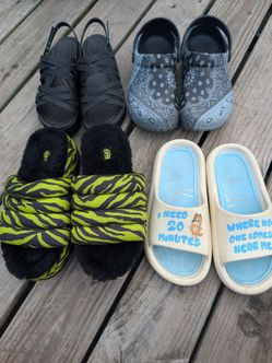 W8 Crocs