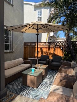 Outdoor Wicker Patio Furniture Set with Umbrella