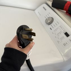 Samsung Electric Dryer – 4 Prong