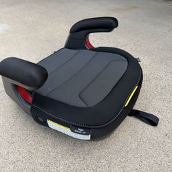 Peg Perego Viaggio Shuttle 120 Booster Car Seat for Children from 40 to 120 lbs