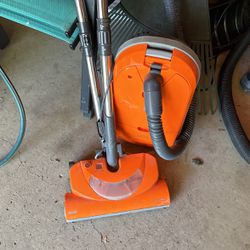 All Floors Kenmore Bag Vacuum For Parts Only