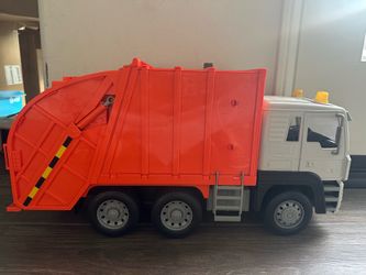 DRIVEN by Battat – Toy Recycling Truck (Orange) – Standard Series