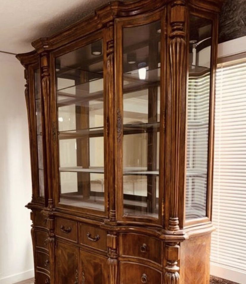 Antique Staas China Cabinet It’s 70inches long by 90 inches tall The depth is only 21 inches serious buyer only please is fix pick up from Renton