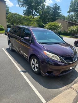 2012 Toyota Sienna